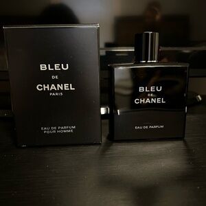 CHANEL Bleu de Chanel Eau de Parfum - Black